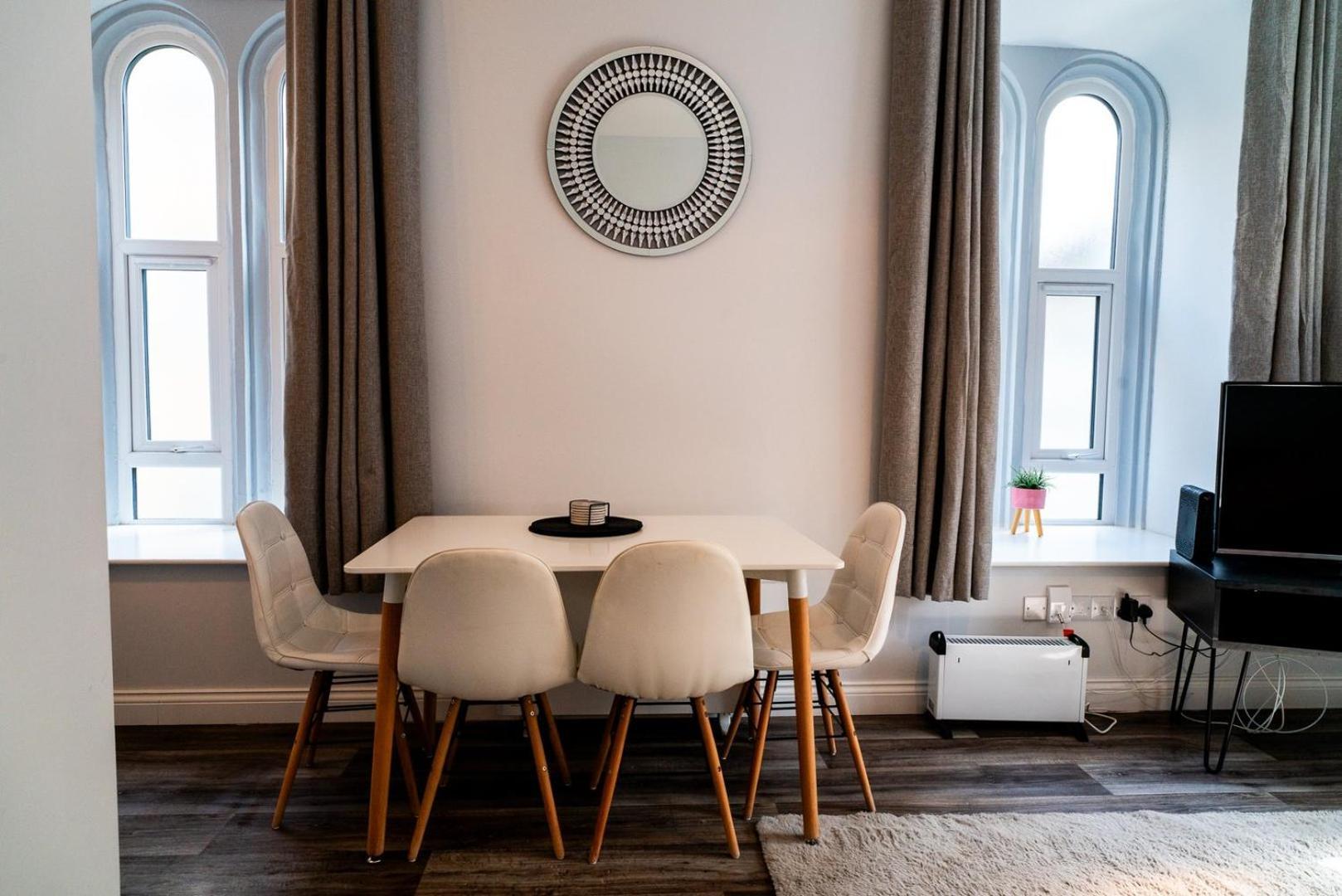 Ferienwohnung Free Parking | Smart Tv | 4 Guests Swansea Zimmer foto